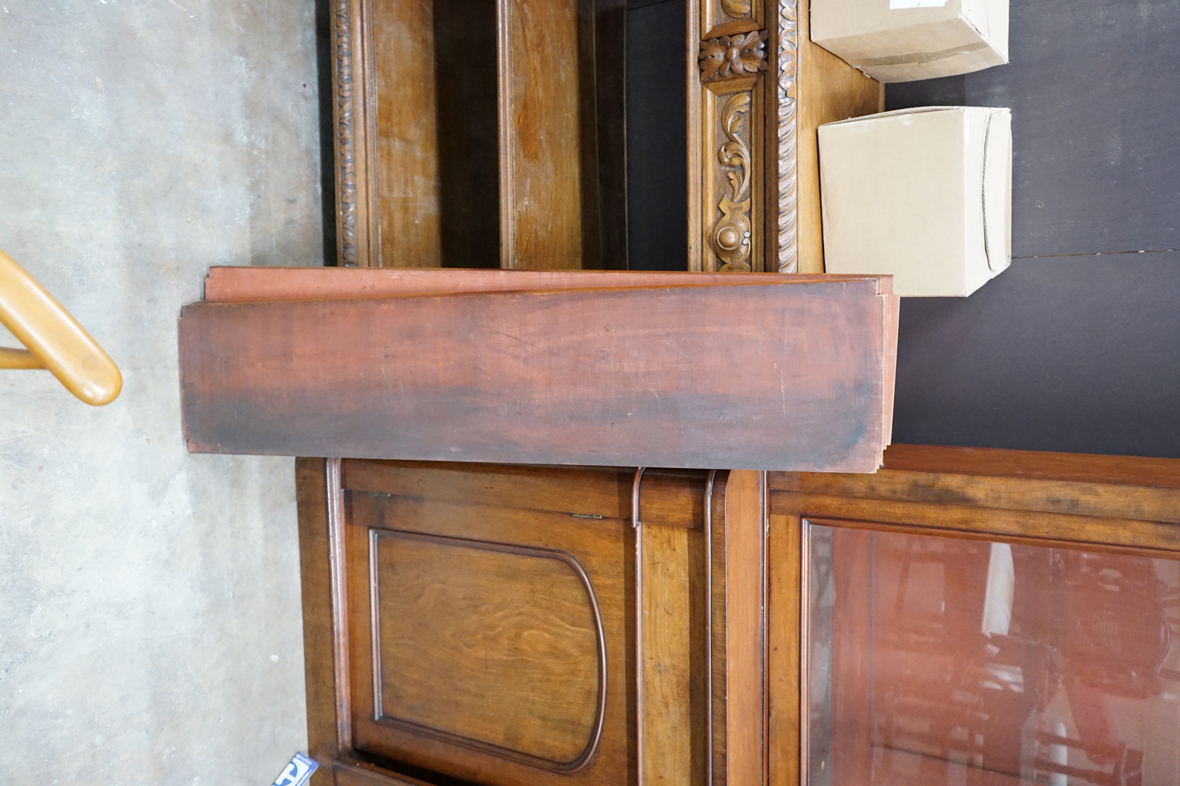 A Victorian mahogany bookcase, width 121cm depth 46cm height 224cm